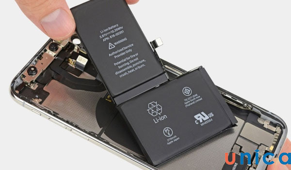 Pin điện thoại cần được tháo rời trước khi đóng hàng