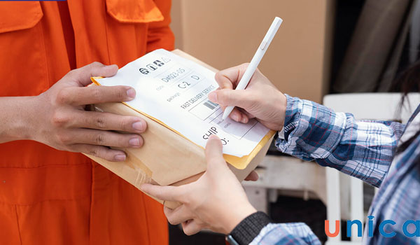 Gửi hàng qua bưu điện an toàn và nhanh chóng