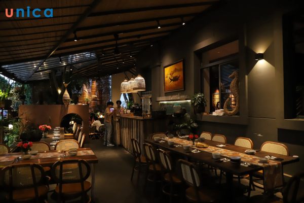 Mô hình kinh doanh Bistro