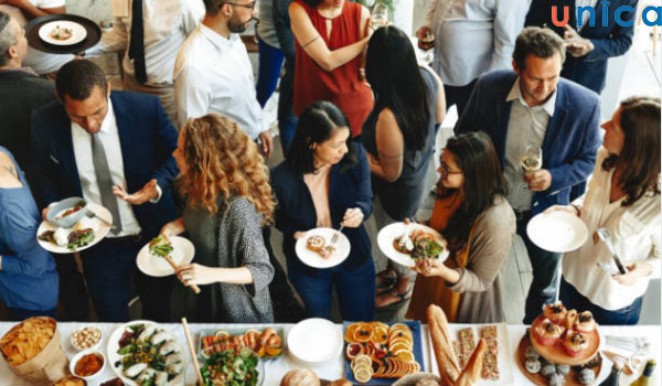 Tăng giá dịch vụ đi kèm