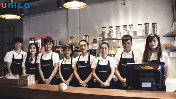 Nhân viên và quản lý