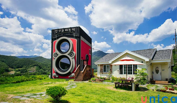 Quán cafe độc đáo được xây dựng theo kiểu chiếc máy ảnh