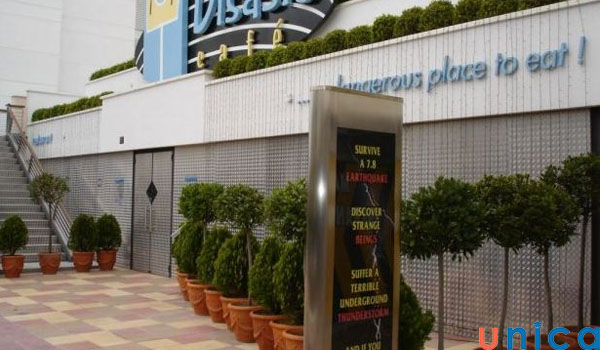 Quán cafe Disaster độc đáo ở Lloret de Mar