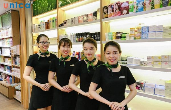 Thuê nhân viên bán hàng