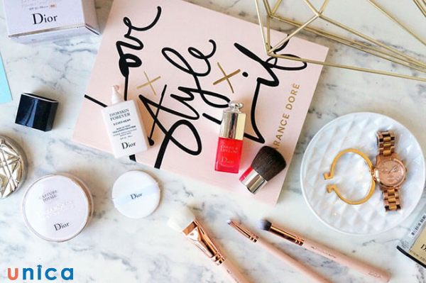 Nhờ người thân, bạn bè