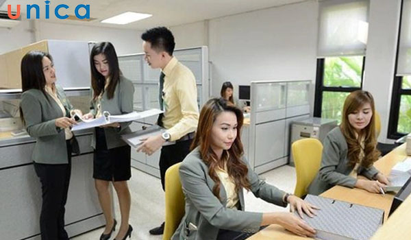 nhan-vien-hanh-chinh-nhan-su-can-co-da-ky-nang.jpg