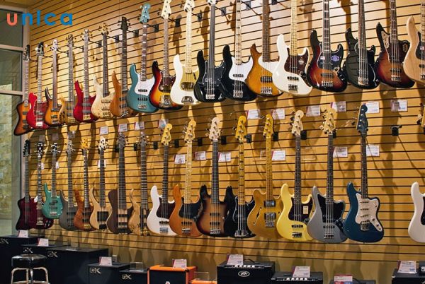 Giá guitar cũ rẻ hơn