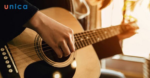 Mua guitar cũ do sở thích cá nhân