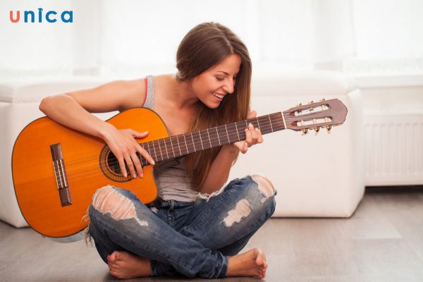 loi-khuyen-khi-hoc-guitar-dem-hat.jpg
