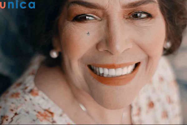 Giữ đồng thời phím Alt và nhấp chuột trái để hiển thị dấu cộng