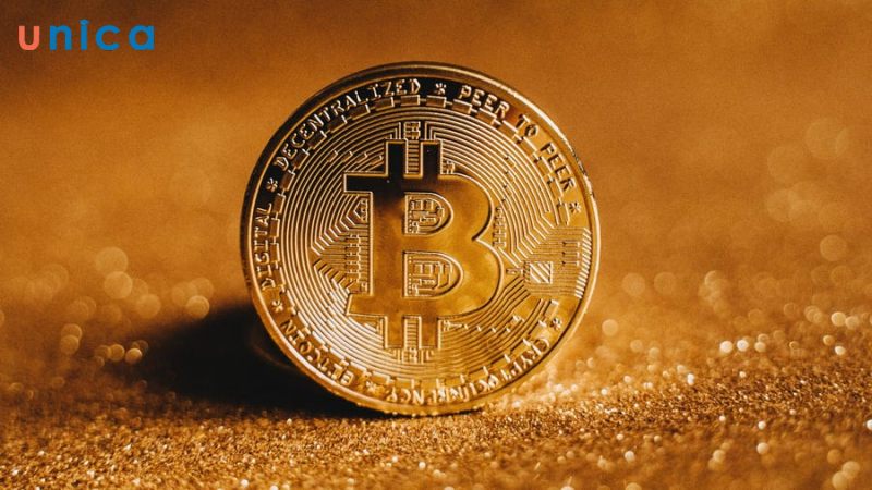 Bitcoin là loại tiền ảo đầu tiên và phổ biến nhất, được ra mắt vào năm 2009