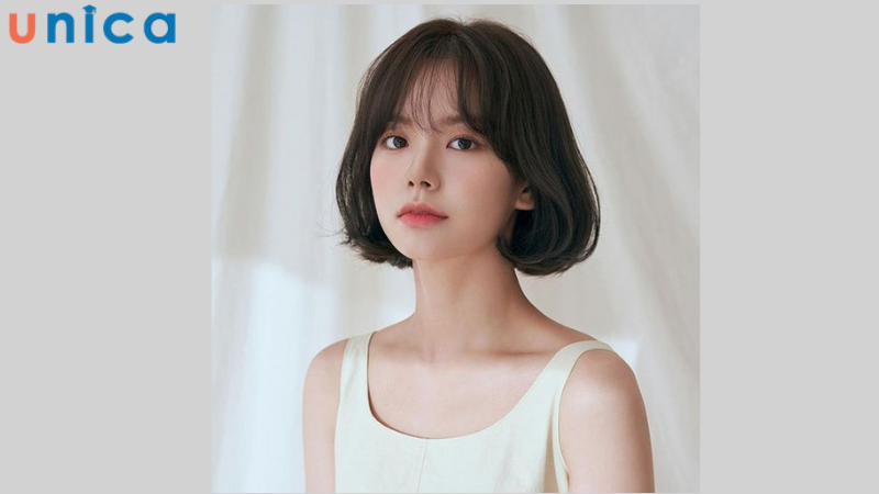 Kiểu tóc ngắn uốn cụp