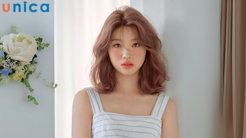 Kiểu tóc ngắn uốn gợn sóng