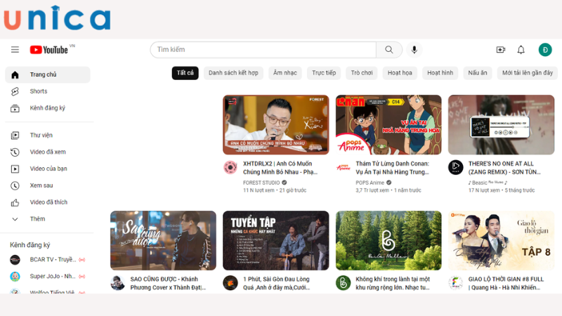 Truy cập vào Youtube và đăng nhập tài khoản