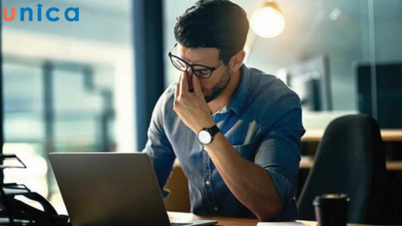 Mắt trái nam giật báo hiệu bệnh gì?