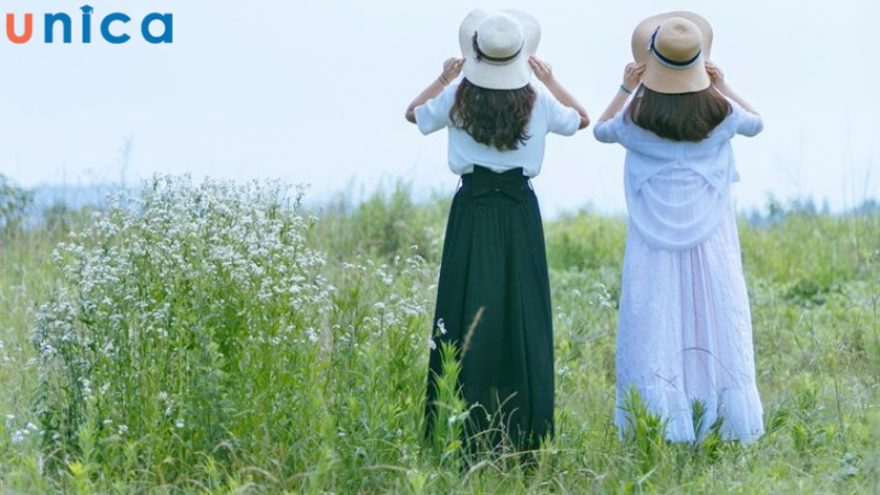 Một vài mẫu đoạn văn về bạn thân bằng tiếng Anh đơn giản