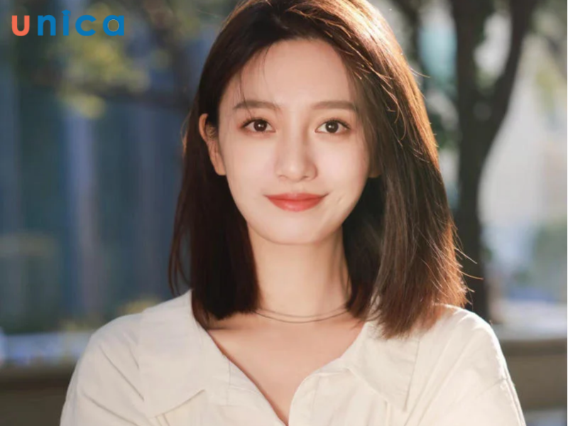 Tóc ngắn ngang vai thẳng tự nhiên