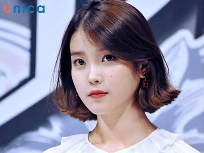 Tóc uốn phần đuôi uốn vểnh cho mặt tròn