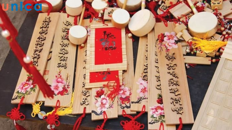 Biểu tượng 5. Câu đối đỏ