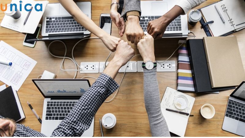 Văn hóa doanh nghiệp bị tác động trực tiếp bởi môi trường làm việc