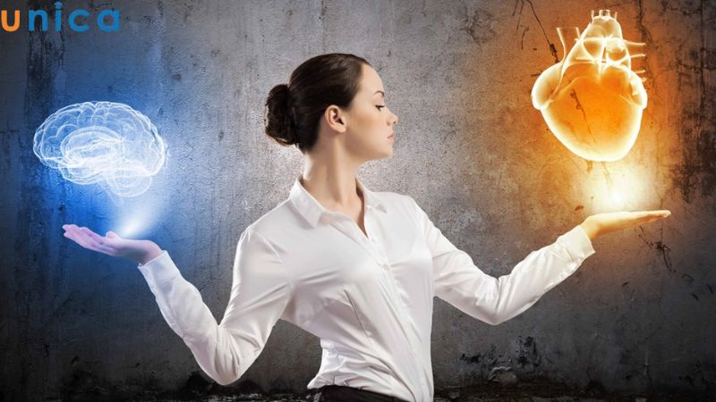 Người có EQ cao thường nhạy cảm với cảm xúc của bản thân và mọi người xung quanh