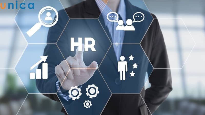 CHRO  là người đứng đầu toàn bộ hệ thống quản trị con người