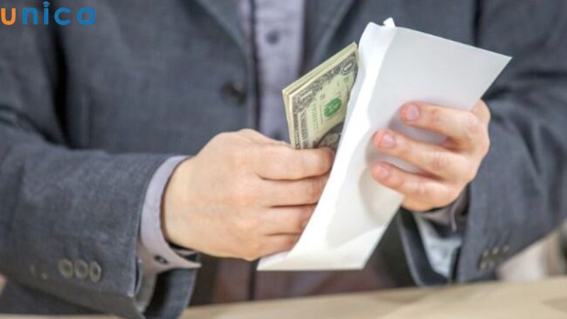 Mức lương và thu nhập của C-level