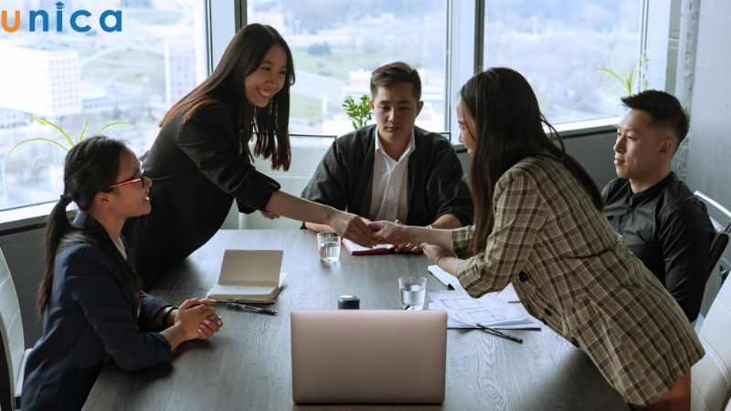 Xây dựng gói phúc lợi phù hợp để nhân viên gắn bó trung thành