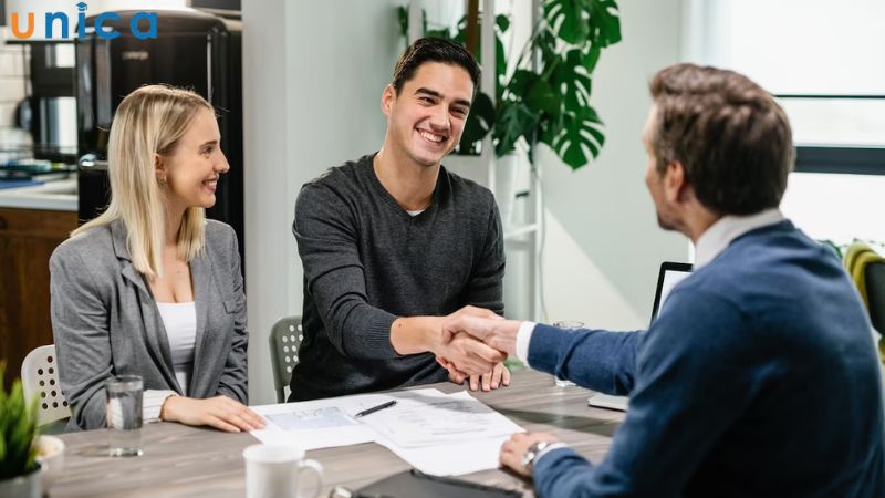 Cả Client và Agency đều phải hiểu tính chất công việc của nhau