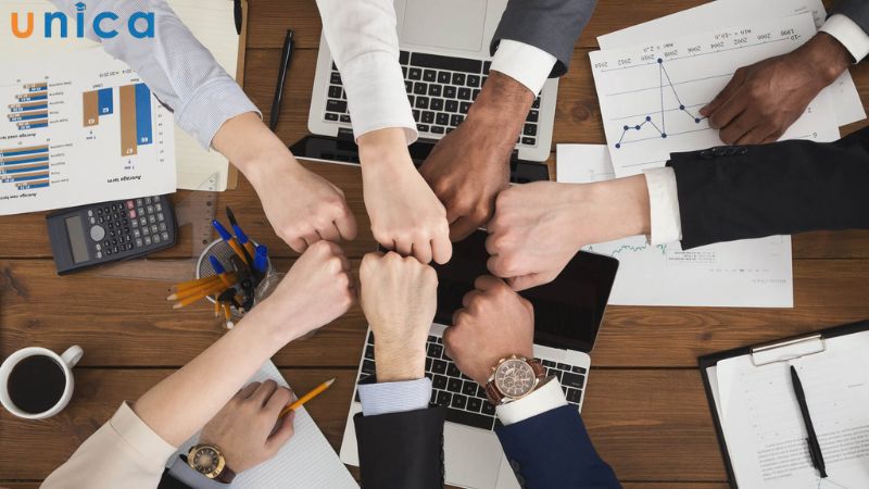 Nhân viên Client cần có khả năng làm việc nhóm