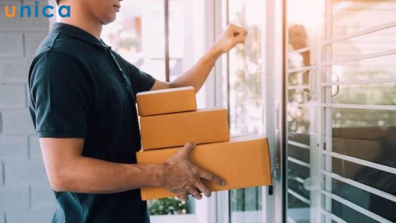 Nhân viên giao nhận chính là cầu nối quan trọng giữa kho hàng và khách hàng