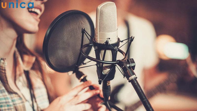 Voice Actor cần phát âm chuẩn và biết biểu đạt cảm xúc qua ngôn từ