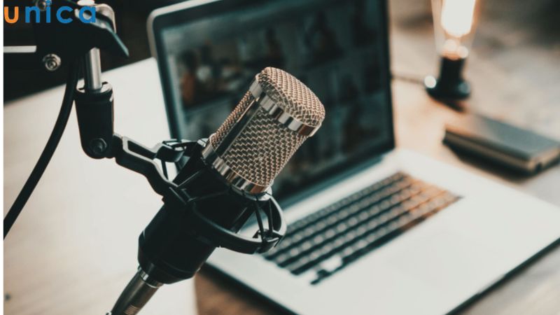 Kỹ năng thu âm, làm việc với thiết bị rất quan trọng với nghề Voice Actor 