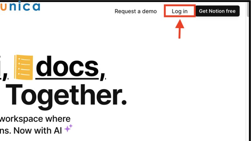 Chọn vào mục “Login” ở góc phải màn hình để bắt đầu