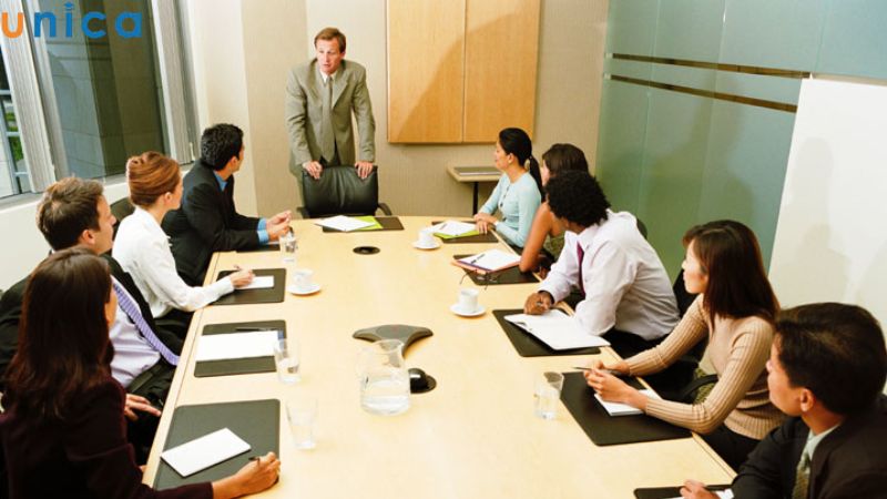 Người có quyền tham gia đại hội cổ đông