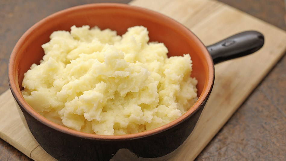 3 cách đắp mặt nạ khoai tây sống cho làn da trắng hồng và ngừa mụn hiệu quả 