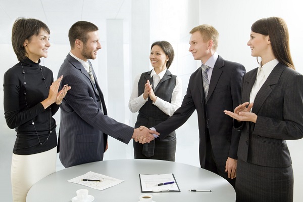 Cách tự tin giao tiếp trước đám đông làm chủ cảm xúc hiệu quả