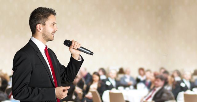 11 Cách thuyết trình thu hút khán giả từ những giây đầu tiên