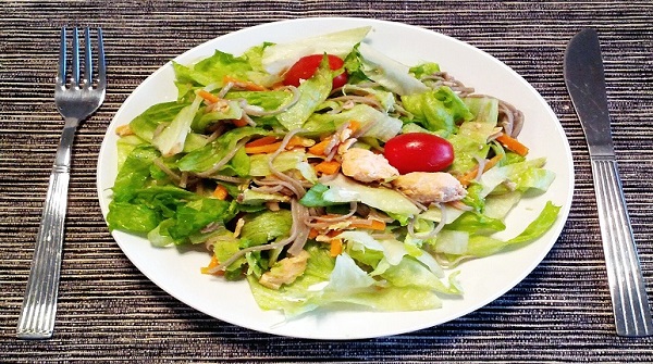 5 bước đơn giản làm salad gà thơm ngon ngất ngây
