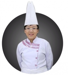 Bạch Huỳnh Uyên Linh